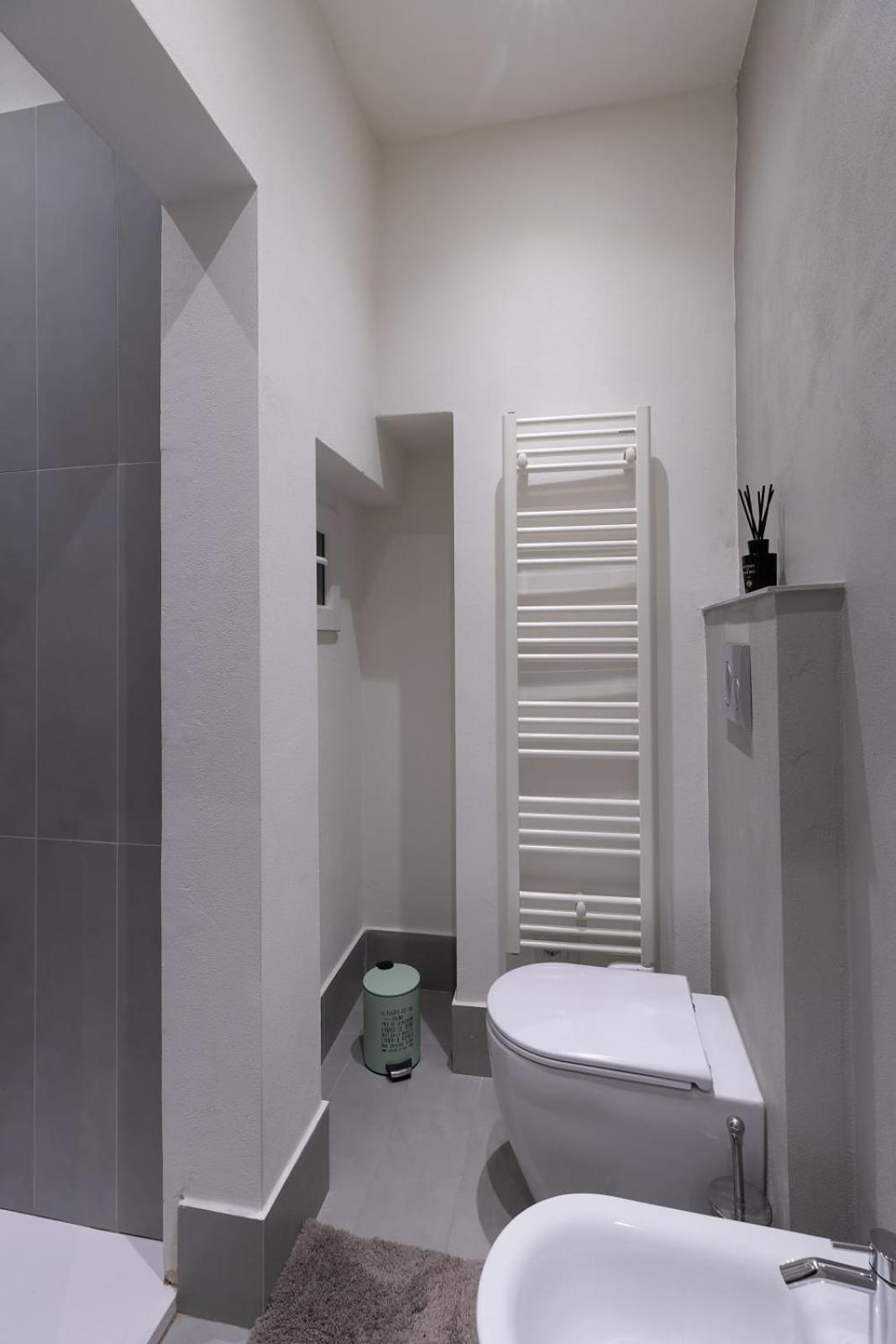 Alighieri's Suite-hosted By Sweetstay Appartement *