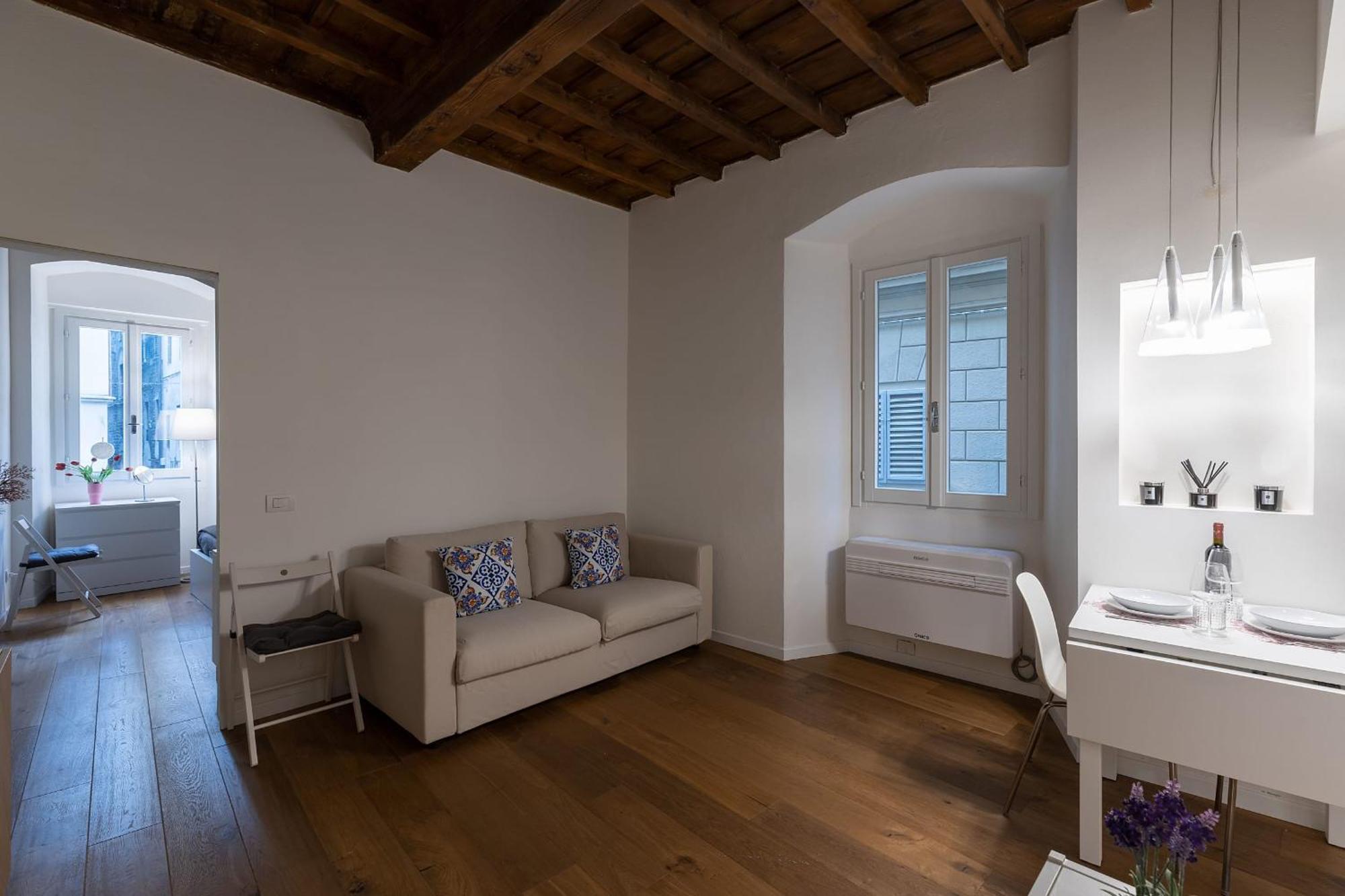 Alighieri's Suite-hosted By Sweetstay Appartement